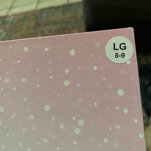 Totes Memory Foam Knitted Bootie New In Box - Picture 3 of 3